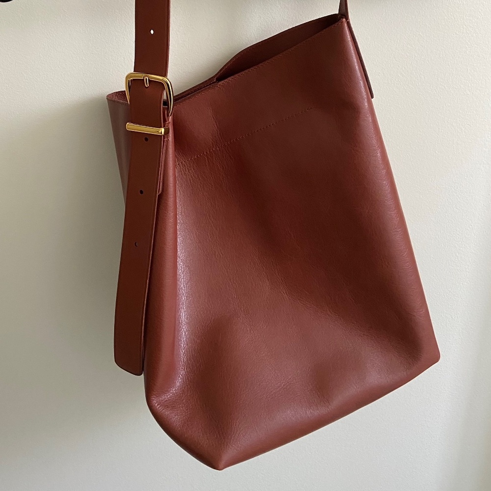 NWT Madewell Essential Bucket Tote